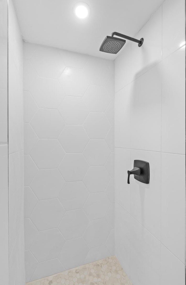 244 27th St, San Diego CA  92102-3118 exterior