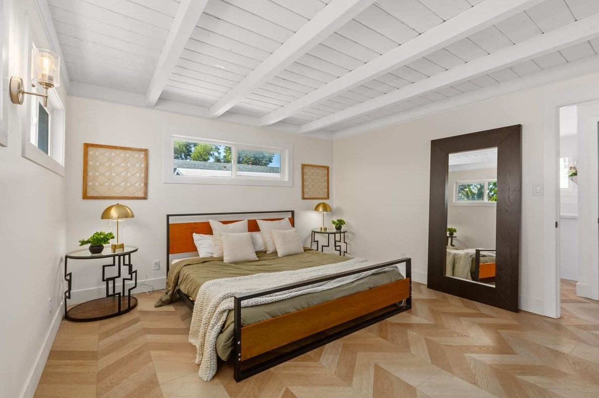 244 27th St, San Diego CA  92102-3118 exterior