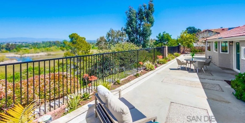 774 Grey Hawk Ct, Oceanside CA  92057-6353 exterior