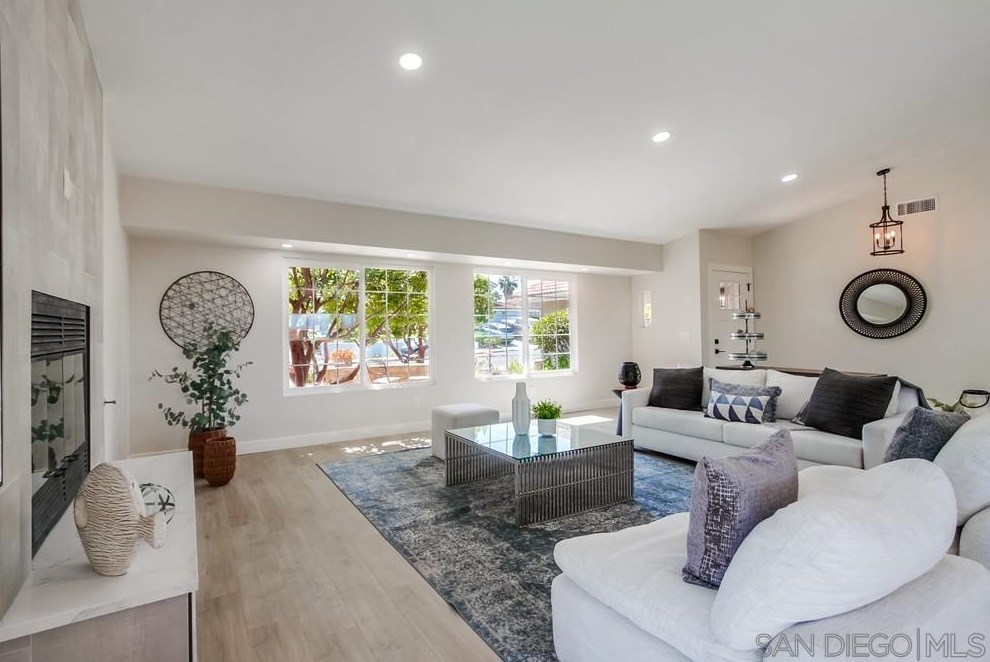 774 Grey Hawk Ct, Oceanside CA  92057-6353 exterior