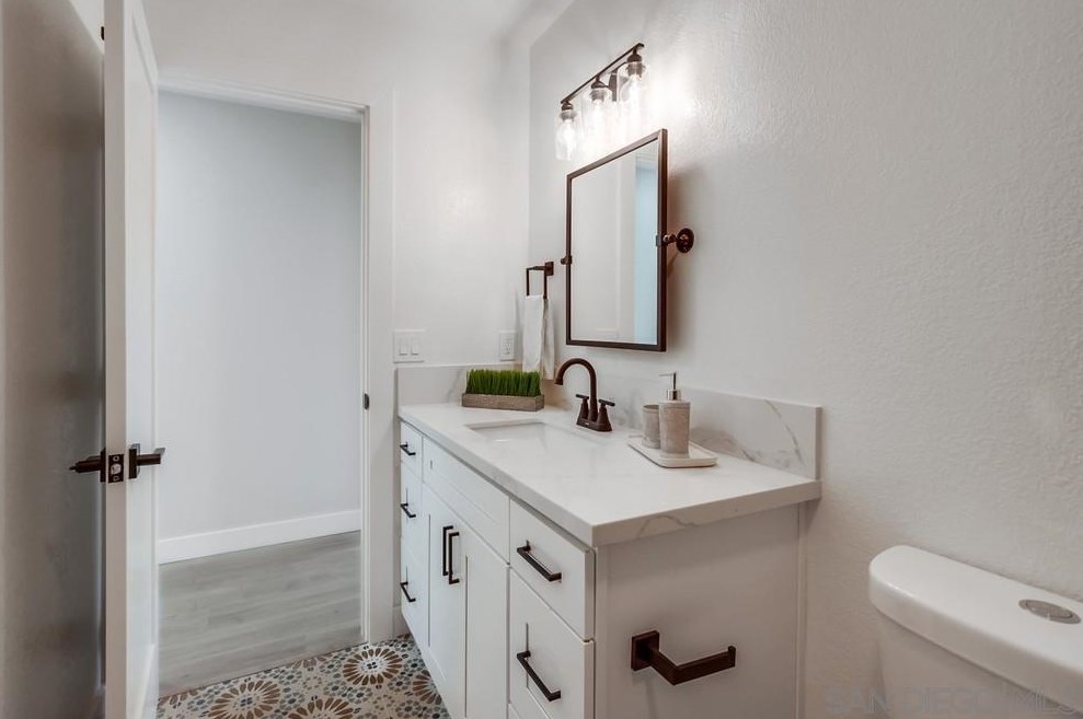 774 Grey Hawk Ct, Oceanside CA  92057-6353 exterior