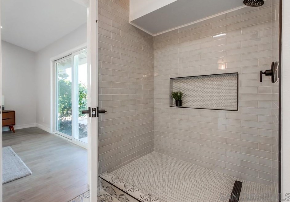 774 Grey Hawk Ct, Oceanside CA  92057-6353 exterior