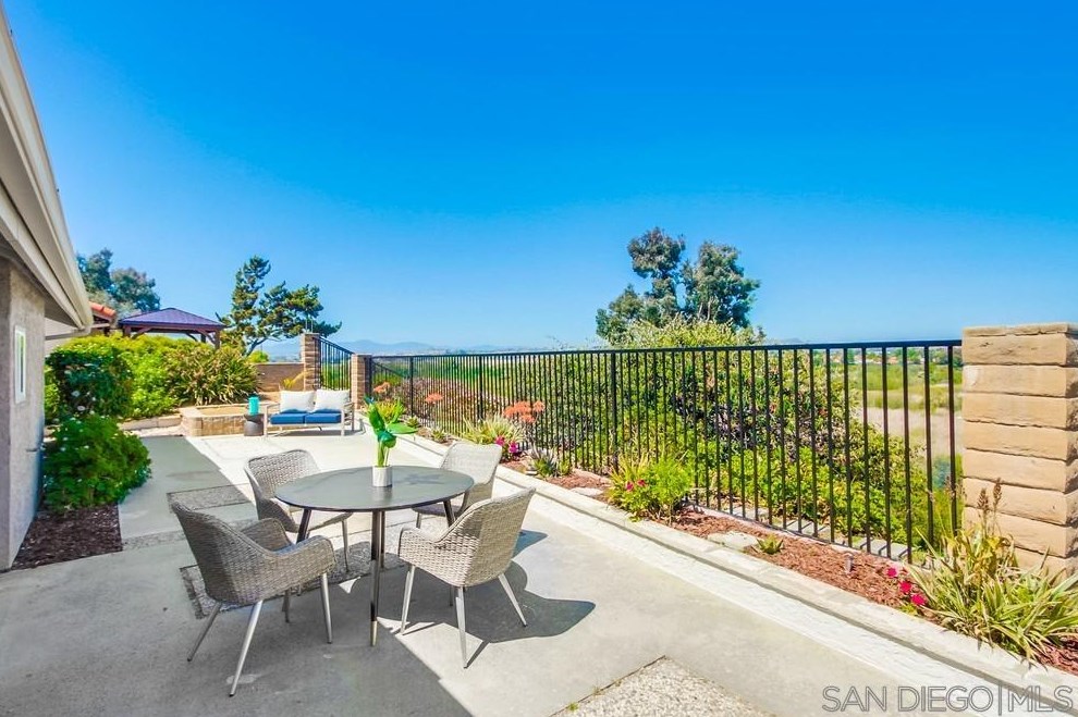 774 Grey Hawk Ct, Oceanside CA  92057-6353 exterior