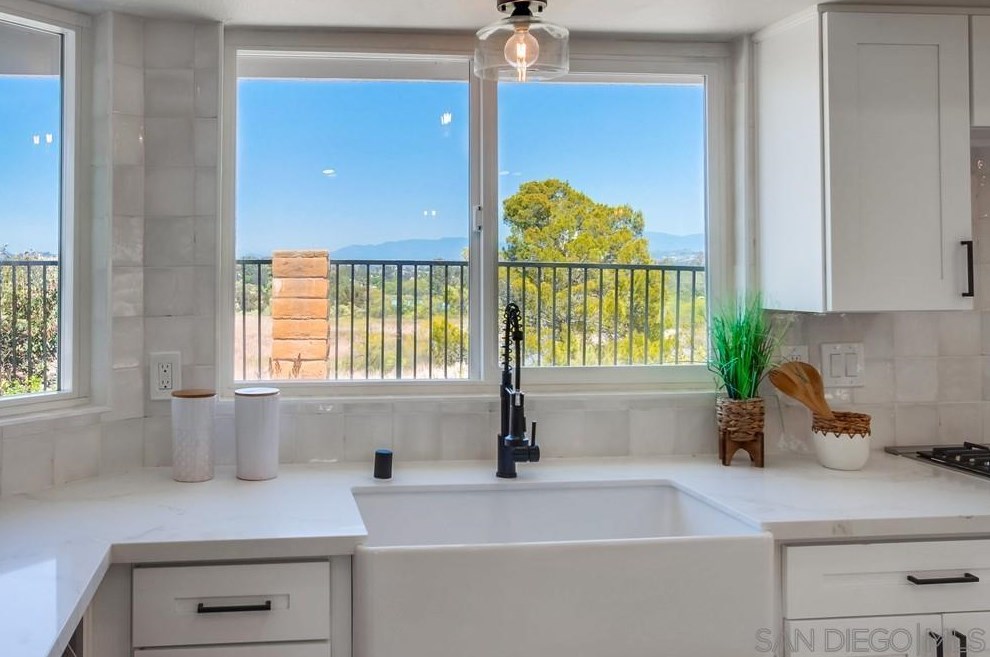 774 Grey Hawk Ct, Oceanside CA  92057-6353 exterior