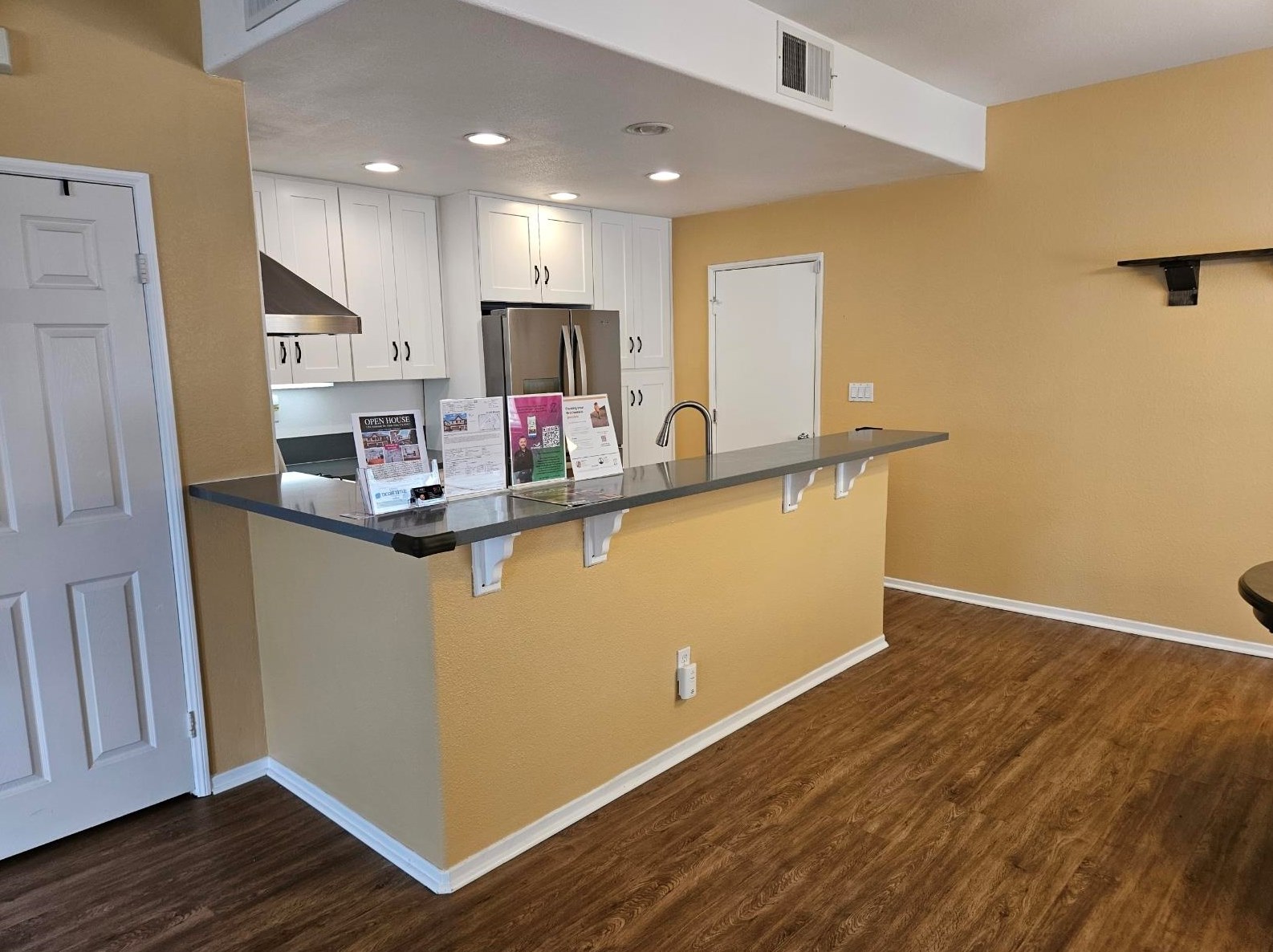 1354 Normandy Dr, Chula Vista CA  91913-3936 exterior