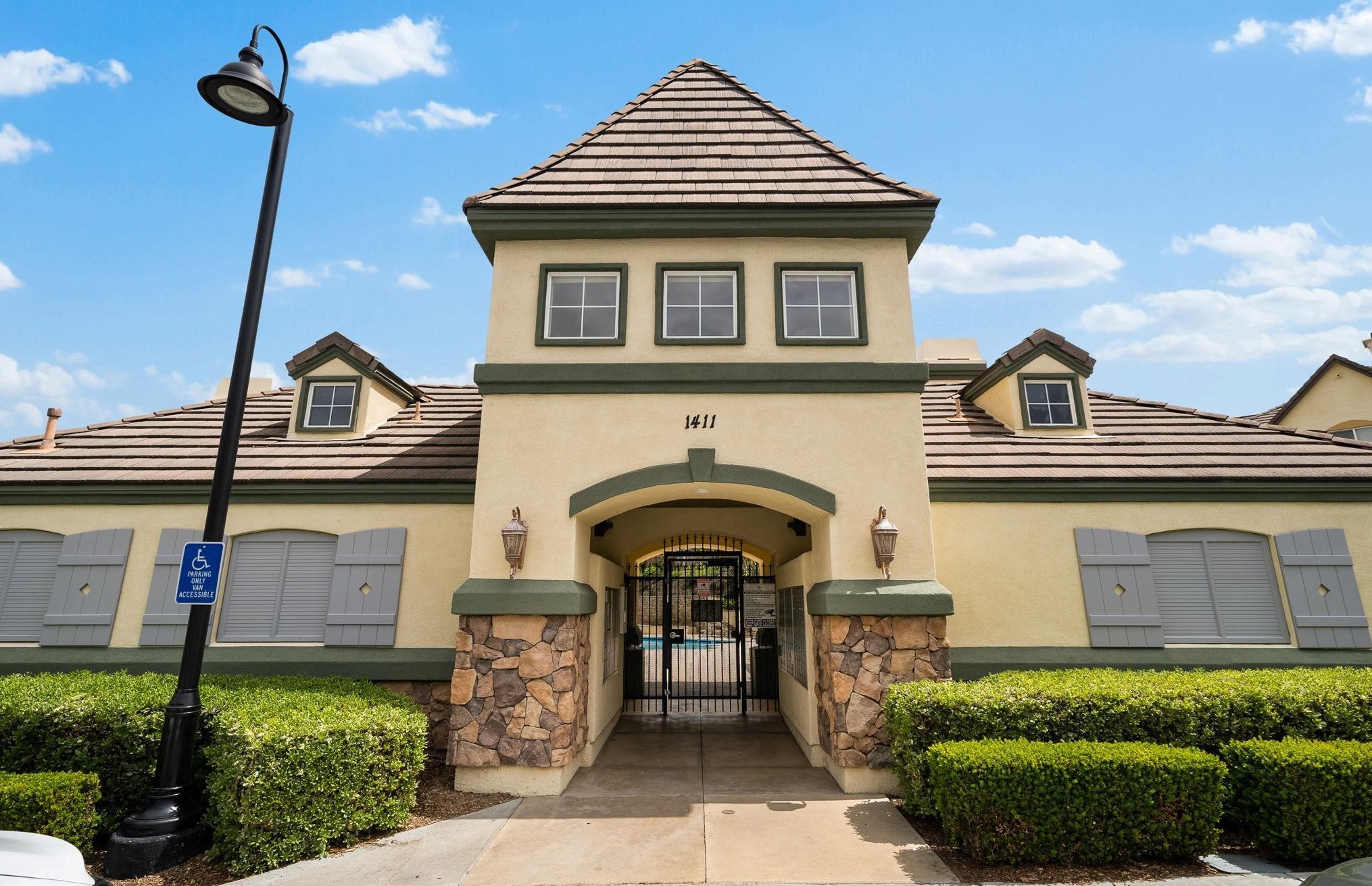 1354 Normandy Dr, Chula Vista CA  91913-3936 exterior