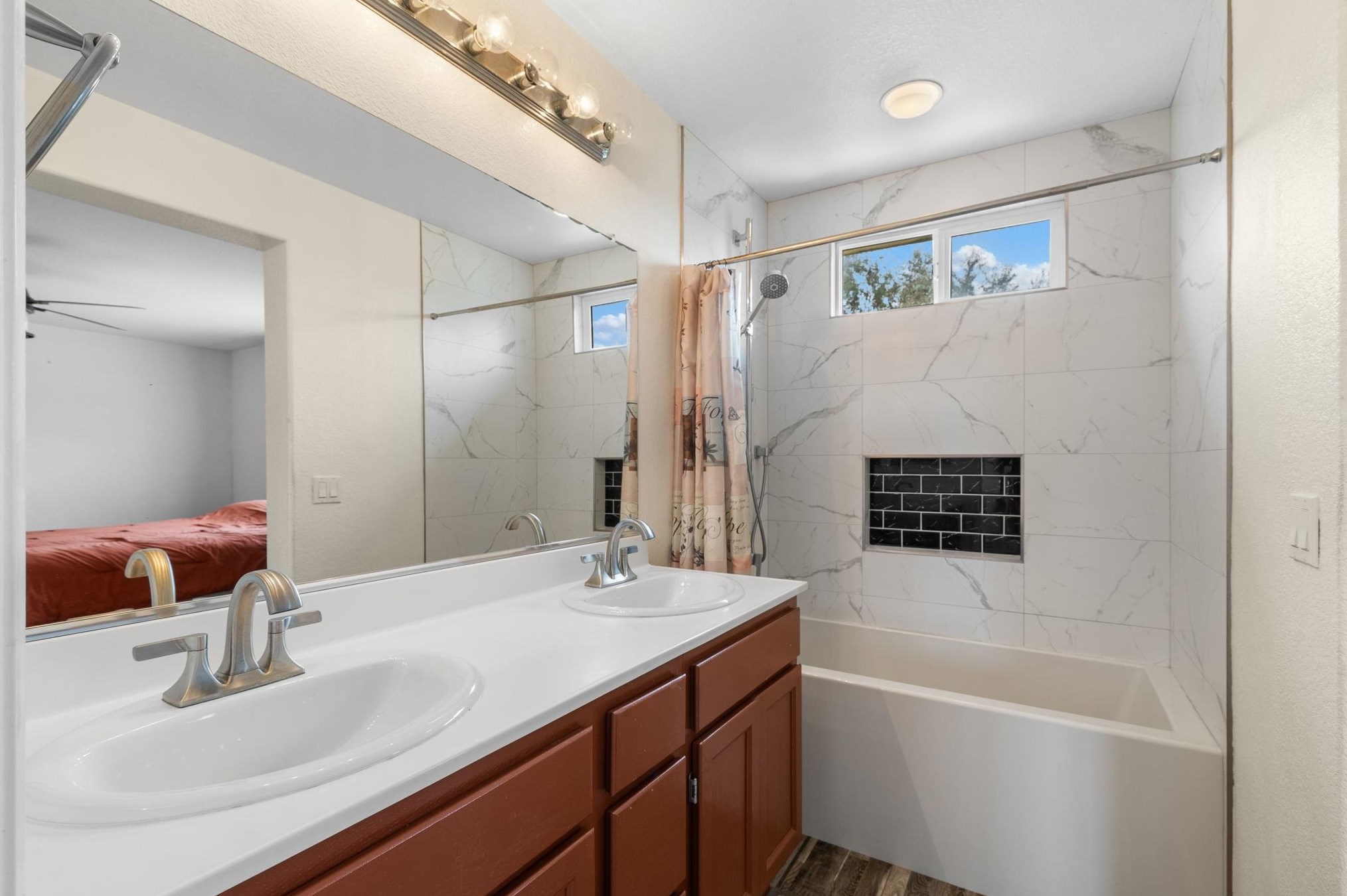 1354 Normandy Dr, Chula Vista CA  91913-3936 exterior
