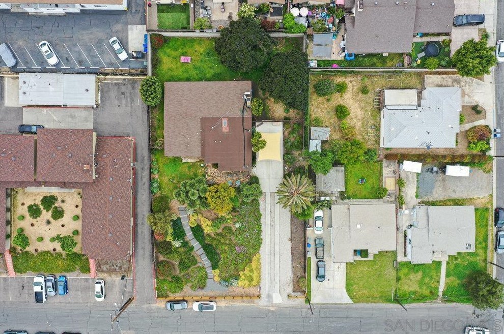 3738 King St, La Mesa CA  91941-7437 exterior