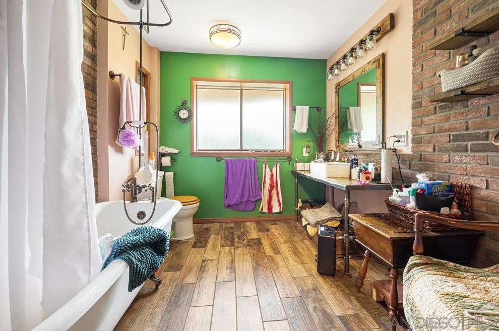 3738 King St, La Mesa CA  91941-7437 exterior