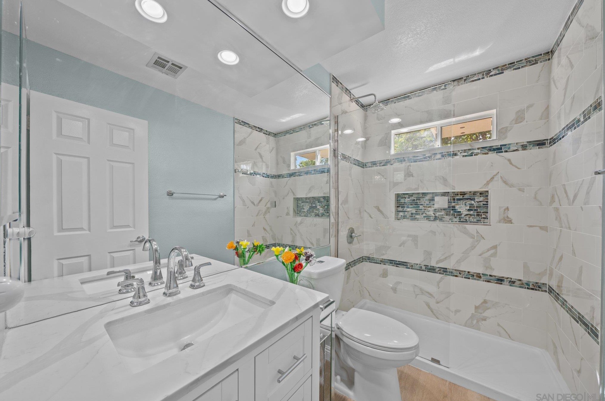 9721 Siwanoy Dr, Desert Hot Springs CA  92240-1330 exterior