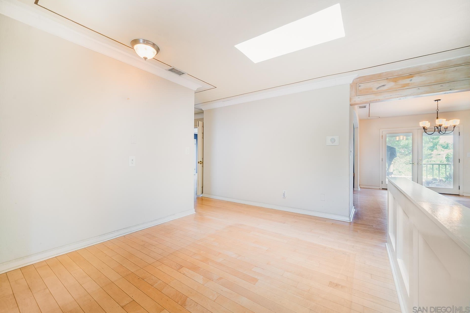 1155 Lita Ln, Vista CA  92084-7235 exterior