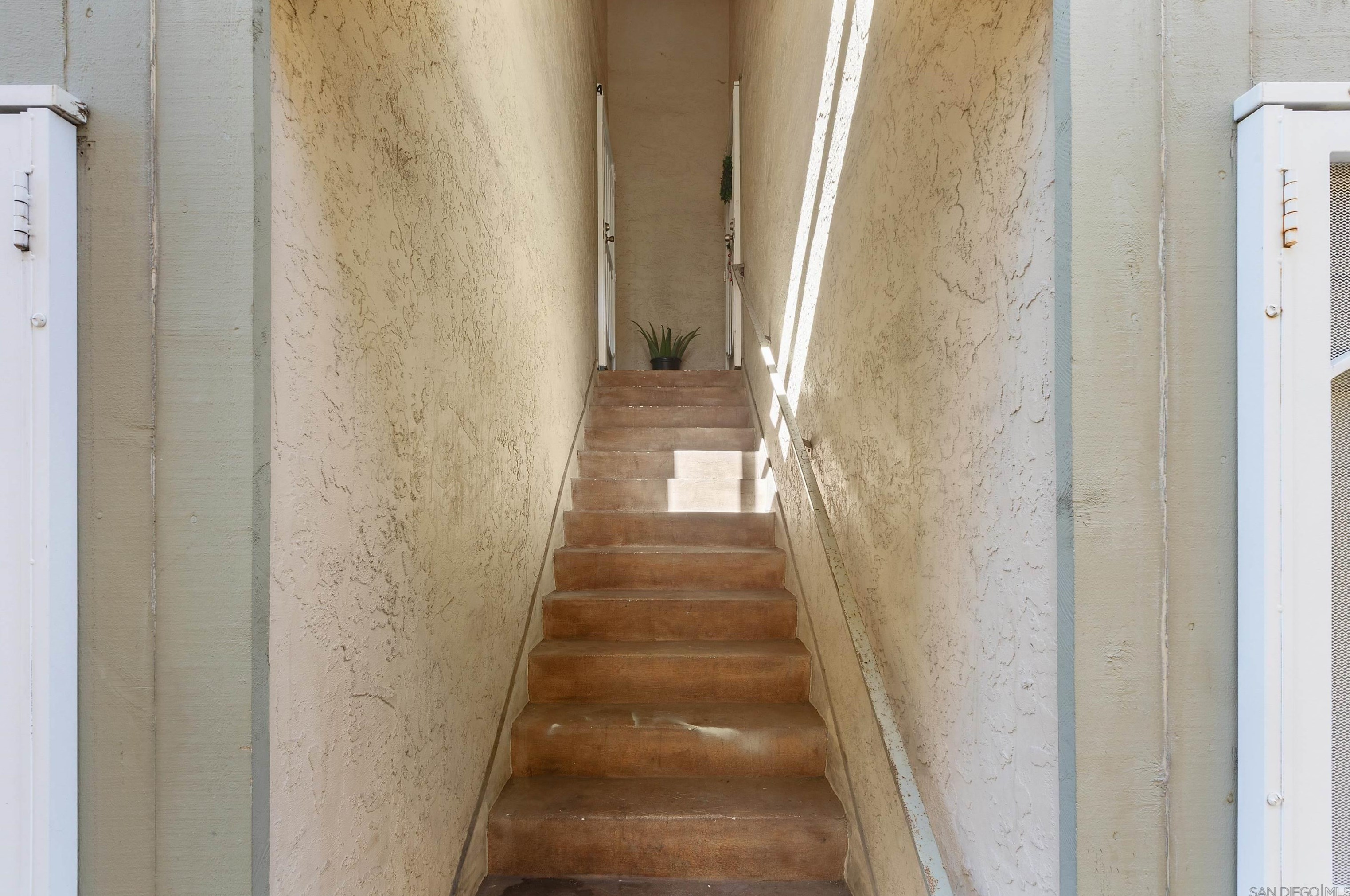 4357 51 St, San Diego CA  92115-5173 exterior