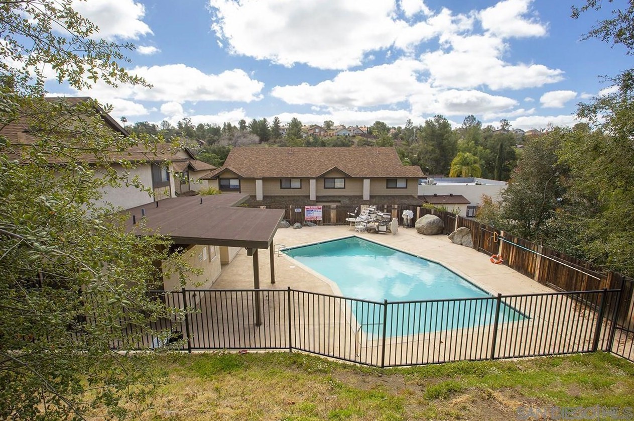 2642 Alpine Blvd, Alpine CA 91901-2221 exterior