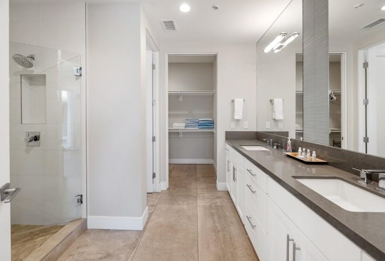 4025 Morrell St, San Diego CA 92109-4641 exterior