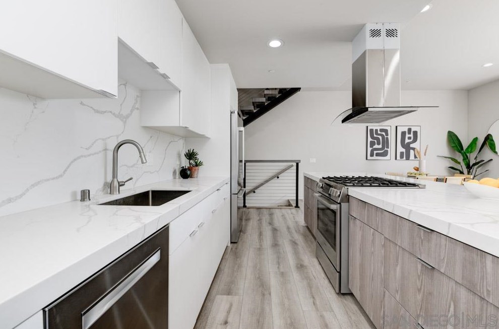 3737 31 St, San Diego CA 92104-3721 exterior