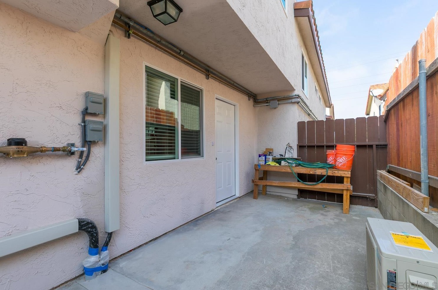 2053 Chatsworth Blvd, San Diego CA 92107-2738 exterior