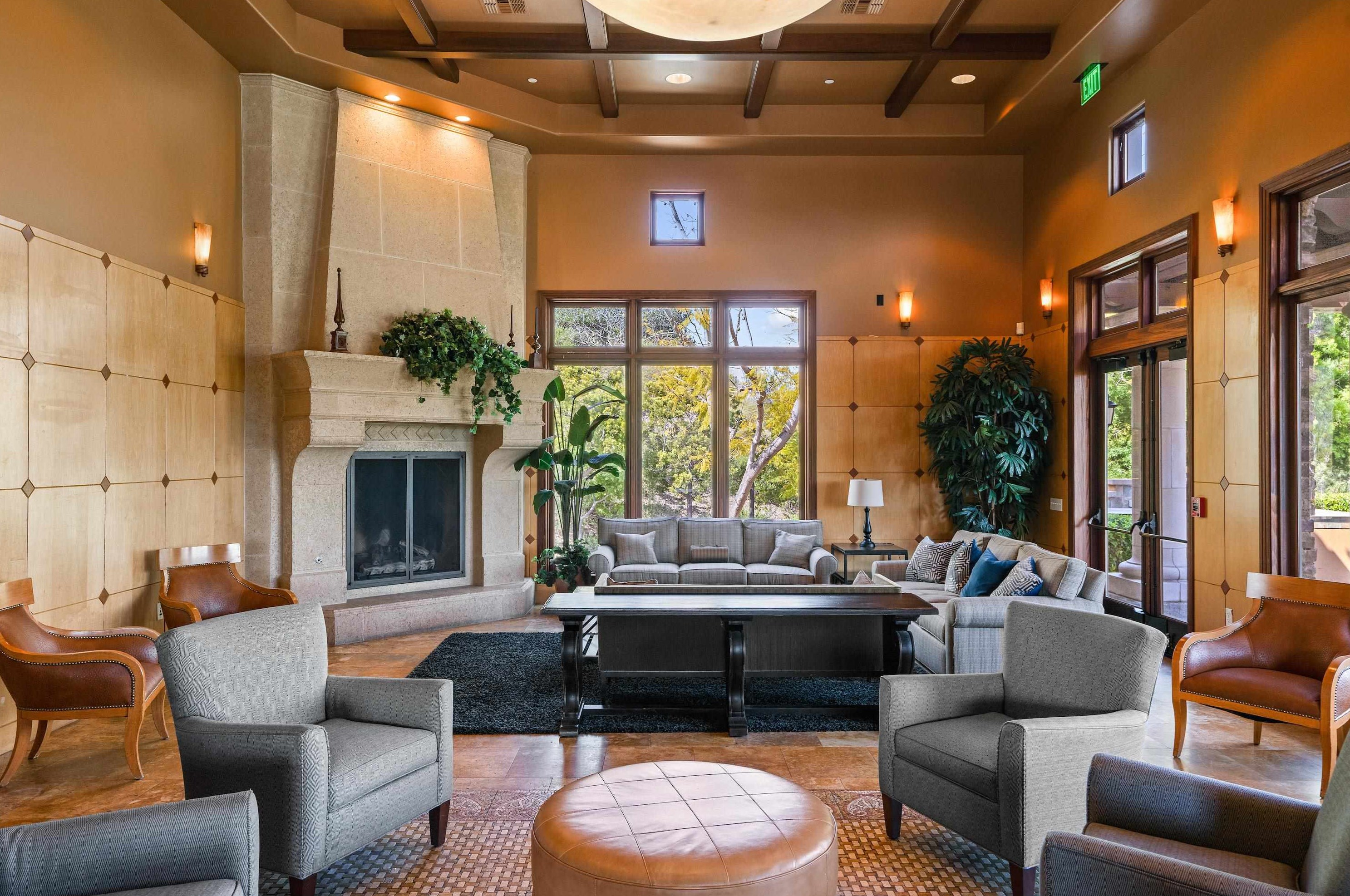 2895 Escala Cir, San Diego CA  92108-6724 exterior