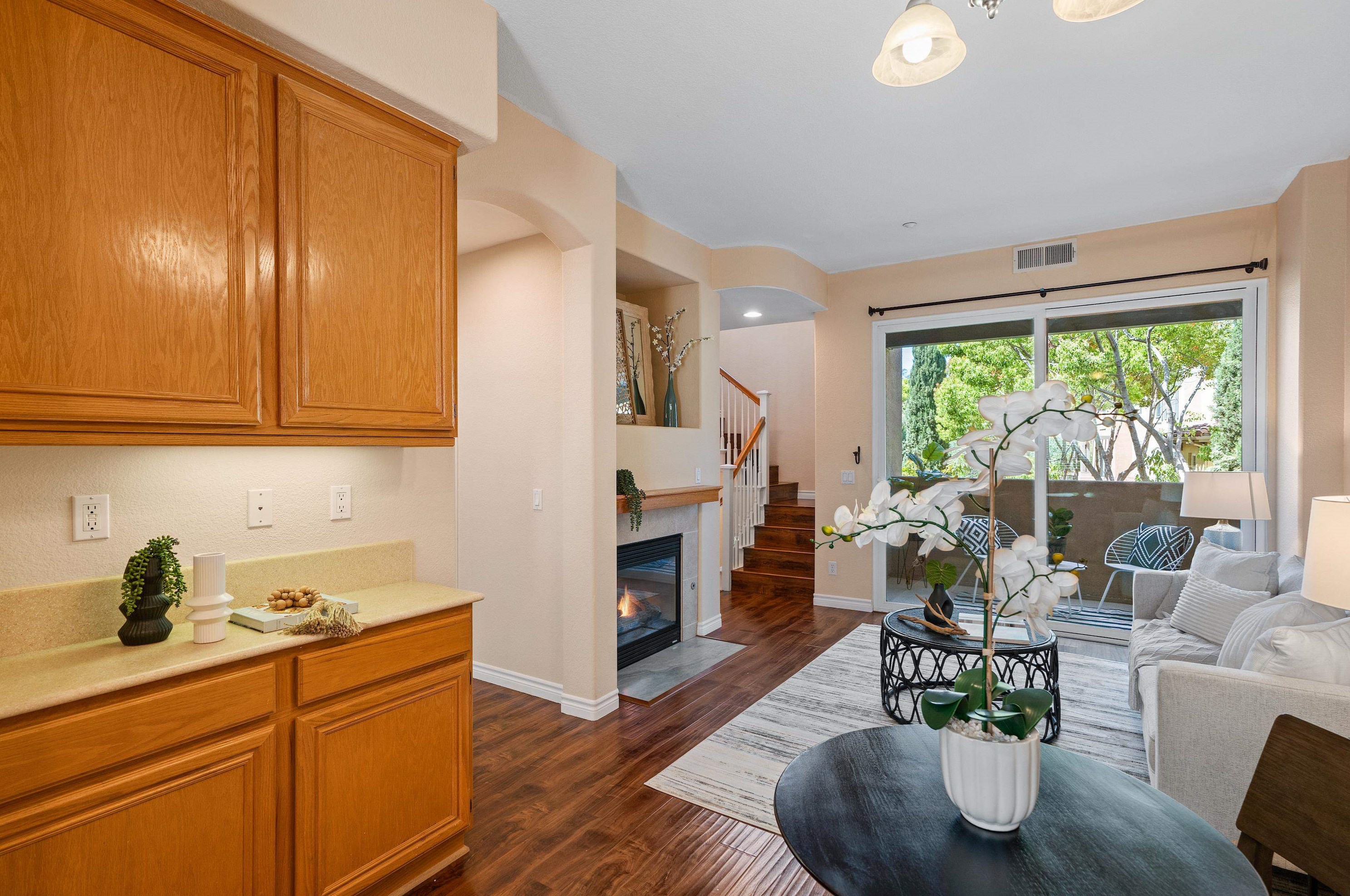 2895 Escala Cir, San Diego CA  92108-6724 exterior