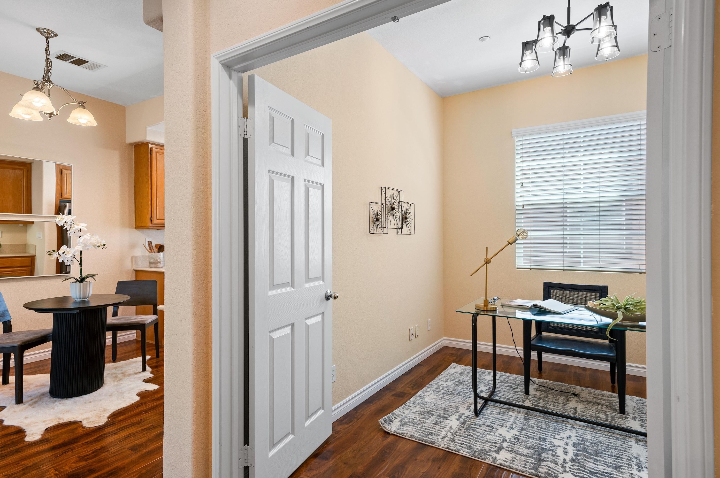 2895 Escala Cir, San Diego CA  92108-6724 exterior