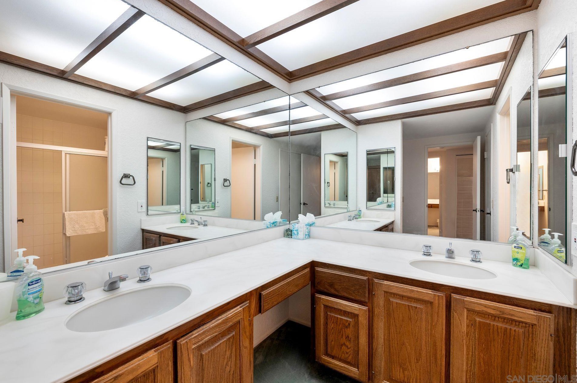 79 Montego Ct, San Diego CA 92118-3252 exterior