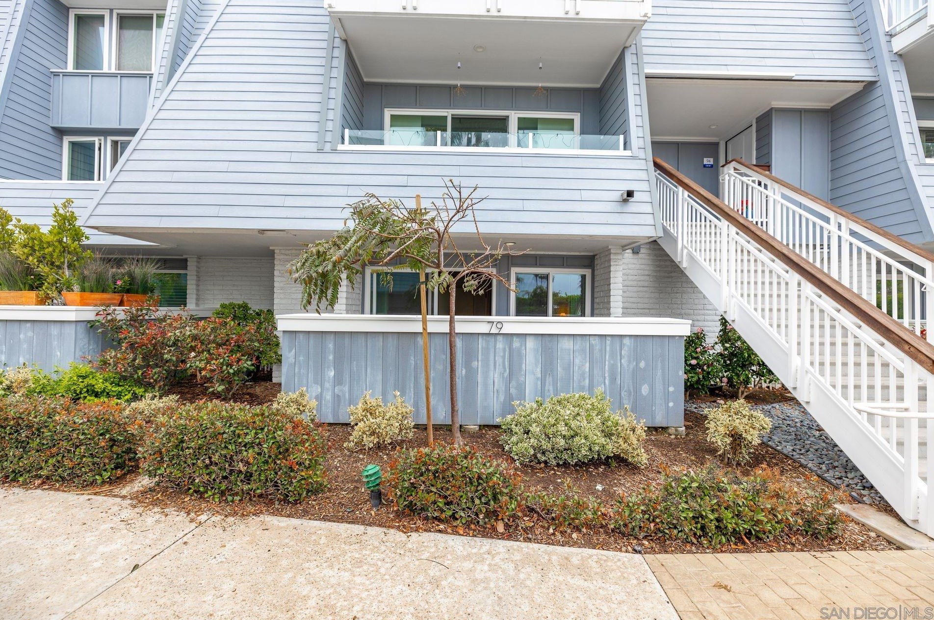 79 Montego Ct, San Diego CA 92118-3252 exterior