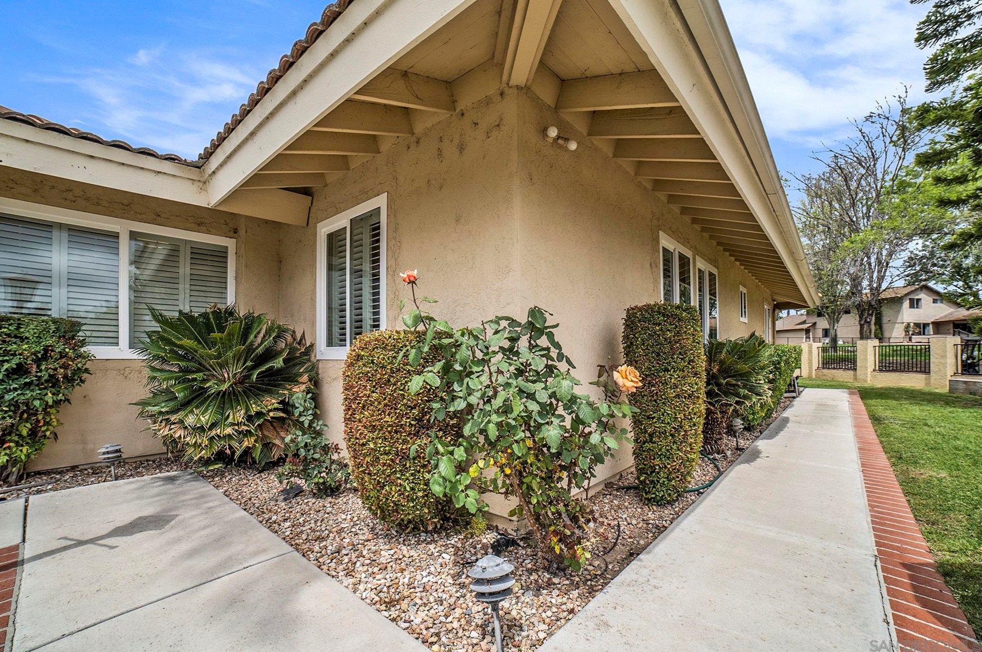 17321 Grandee Pl, San Diego CA 92128-2154 exterior