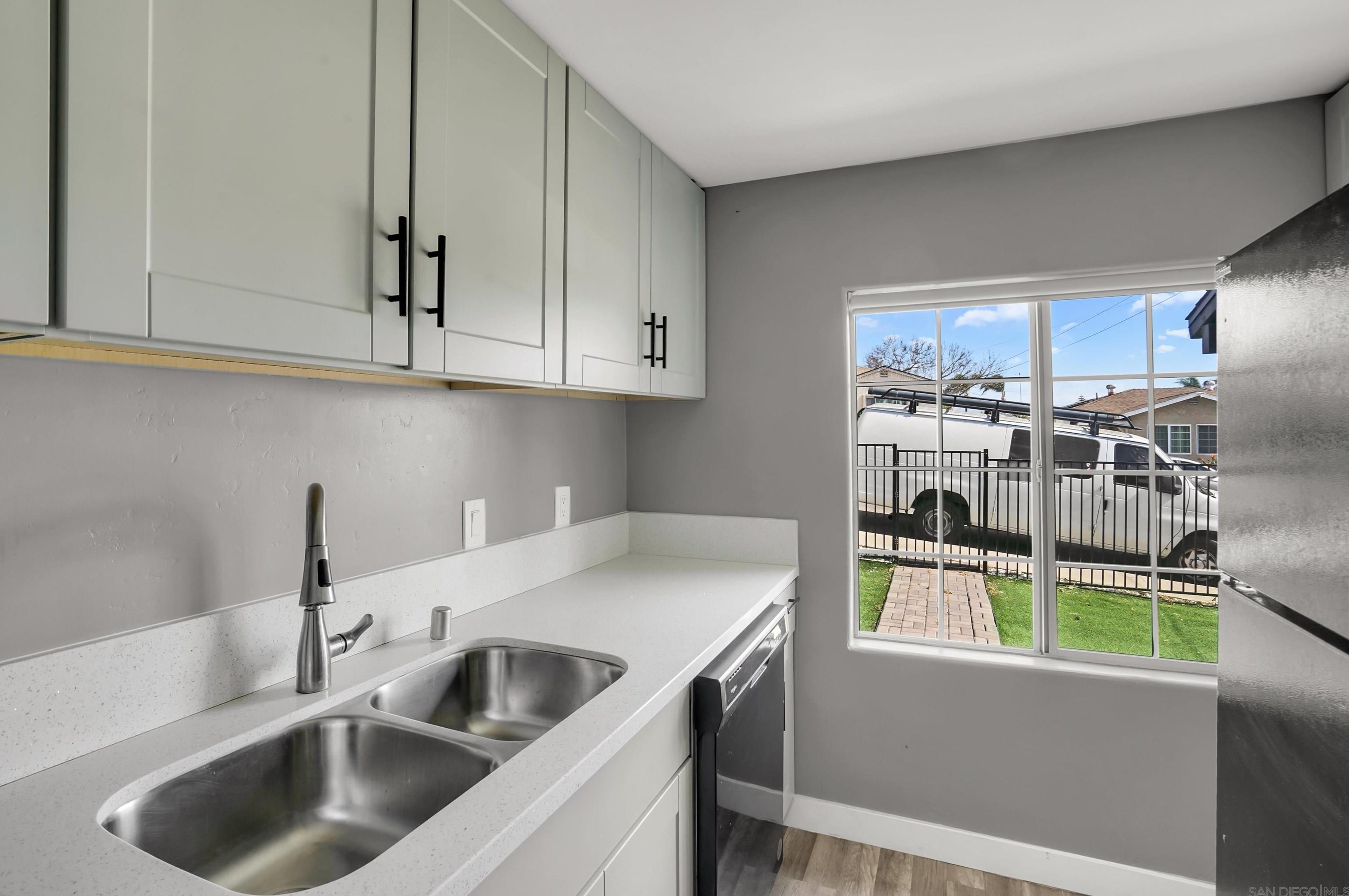 2743 Ridgeway Dr, National City CA  91950-7738 exterior