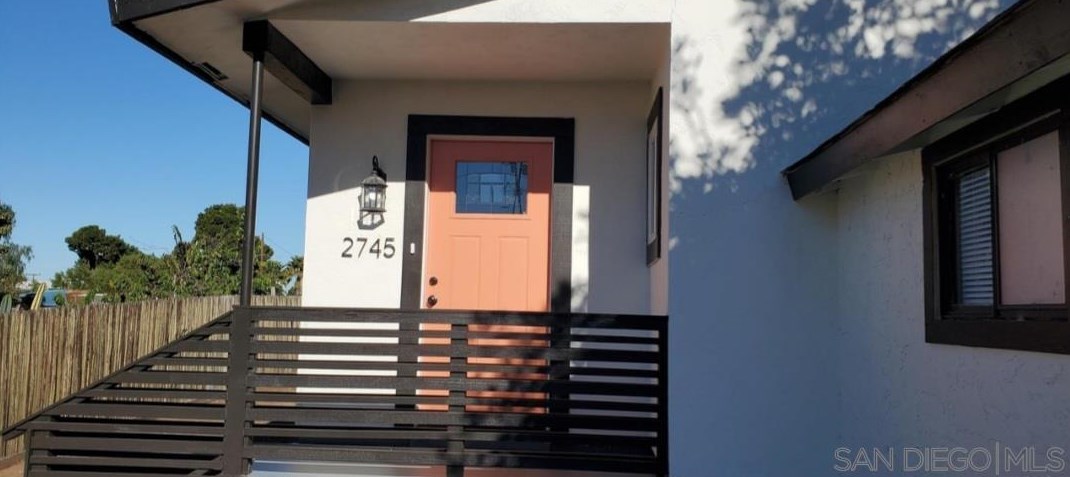2743 Ridgeway Dr, National City CA  91950-7738 exterior