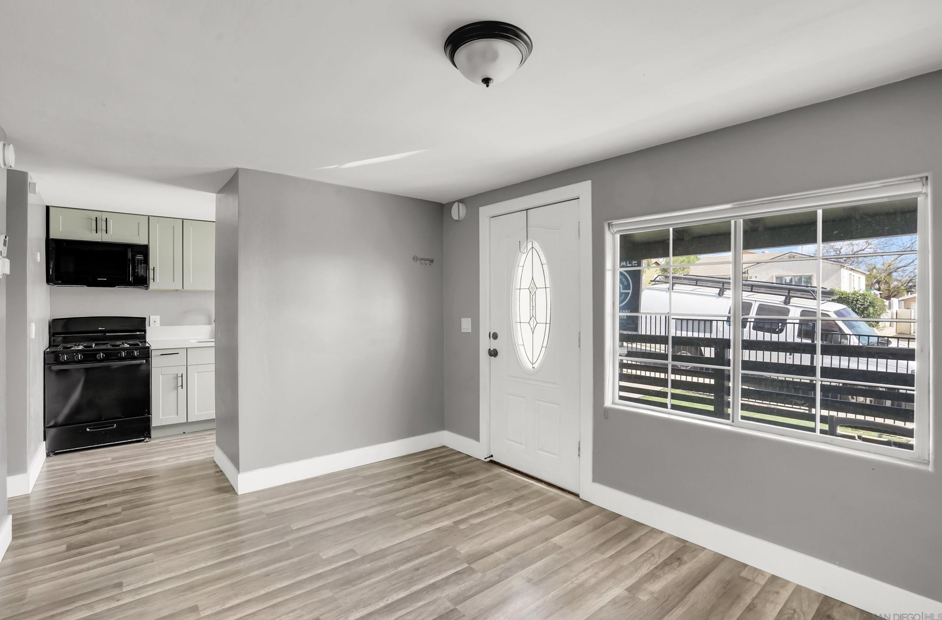 2743 Ridgeway Dr, National City CA  91950-7738 exterior