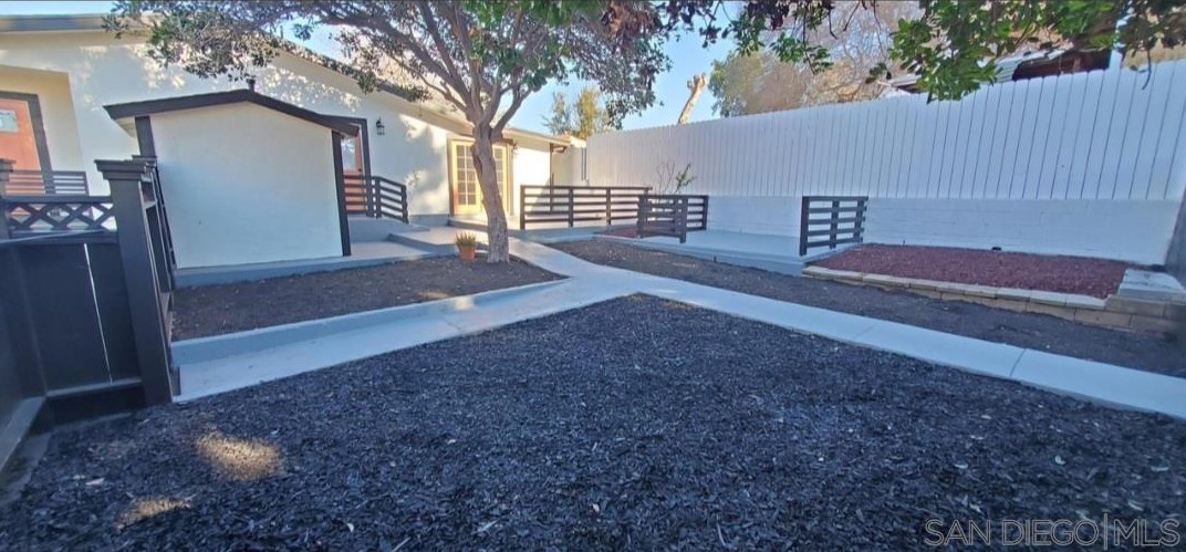 2743 Ridgeway Dr, National City CA  91950-7738 exterior