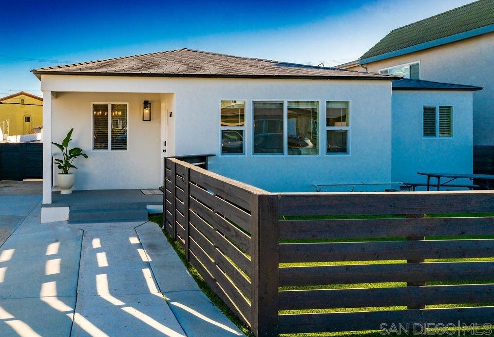 1671-75 Diamond St, San Diego CA exterior