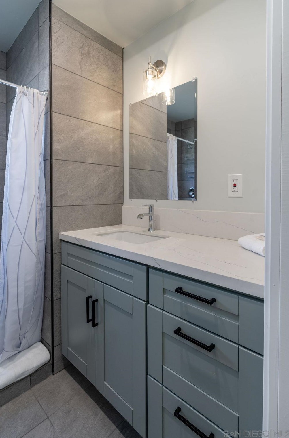 1671-75 Diamond St, San Diego CA exterior