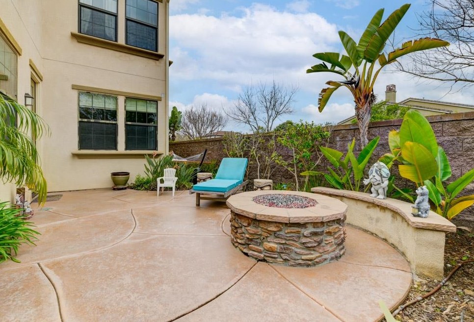 15852 Monte Alto Ter, San Diego CA 92127-6126 exterior