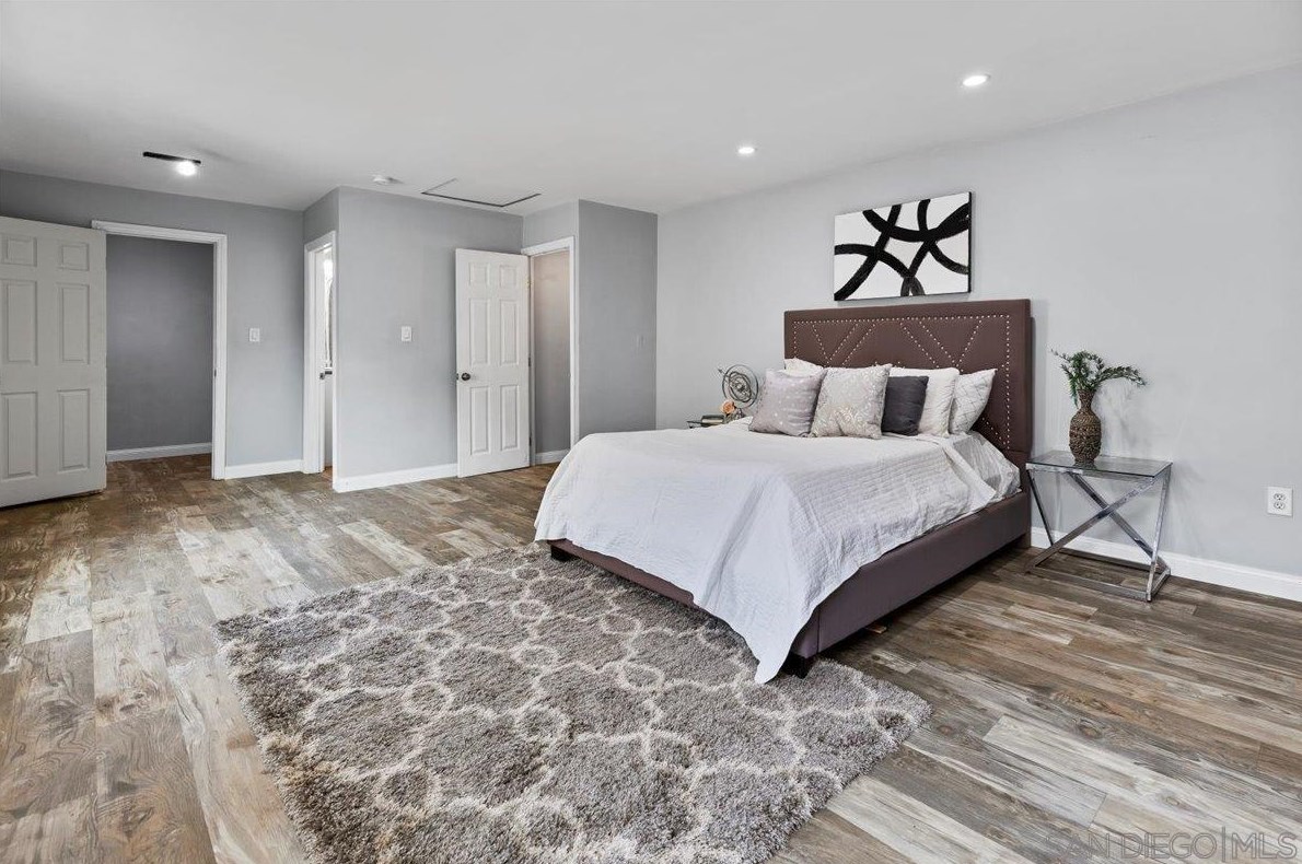 6210 Wunderlin Ave, San Diego CA  92114-2733 exterior