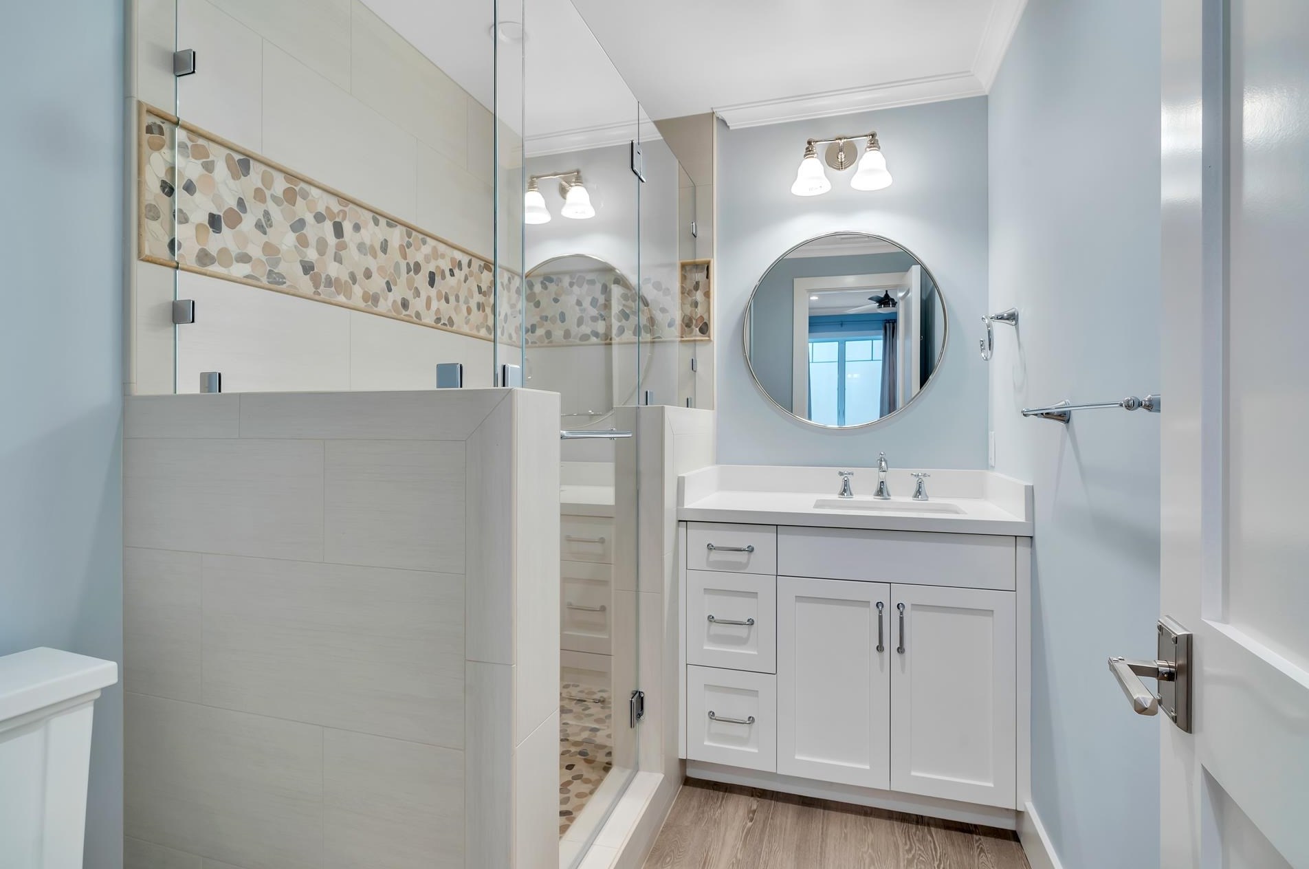 1119 9th St, San Diego CA 92118-2602 exterior