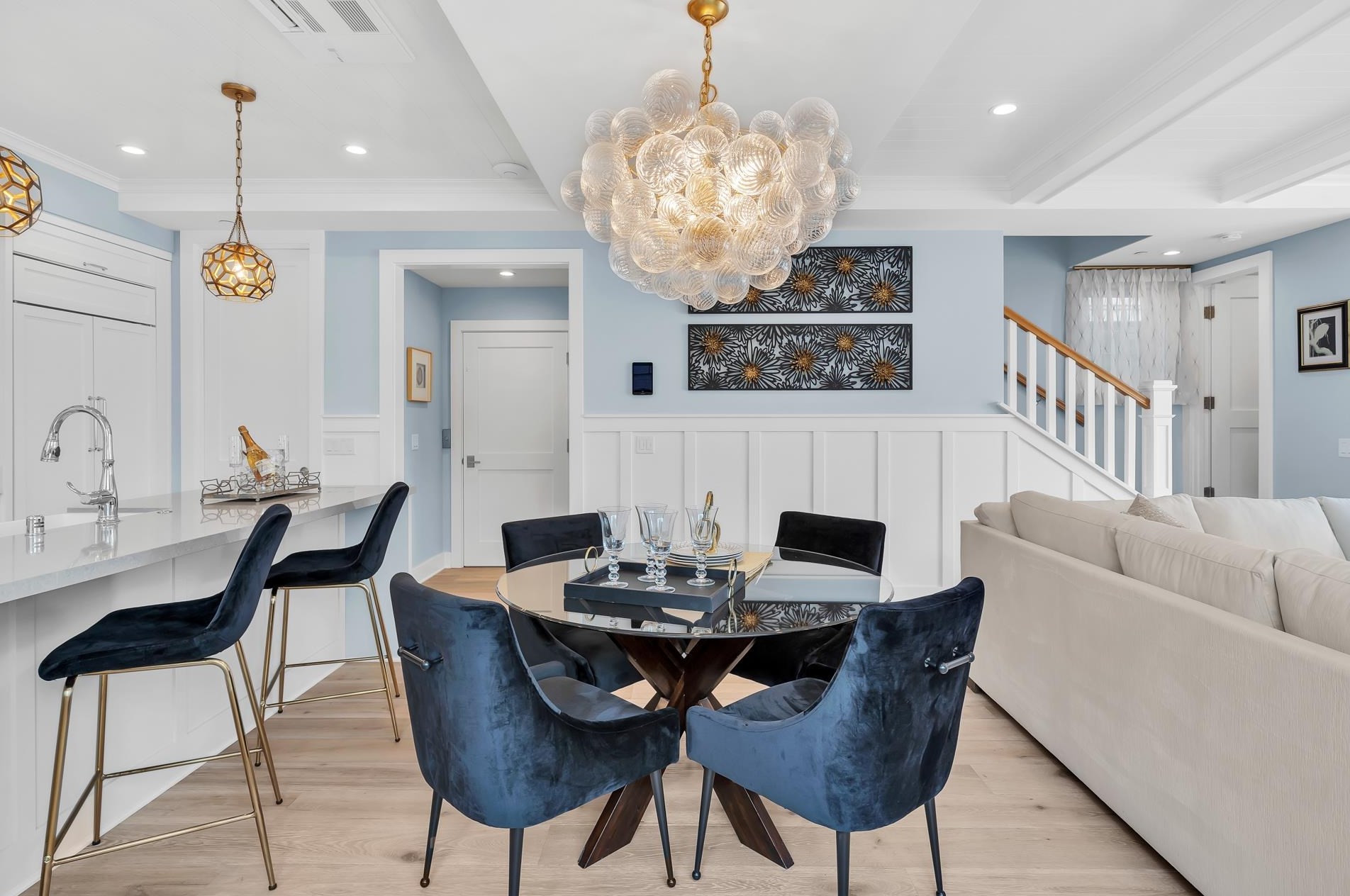 1119 9th St, San Diego CA 92118-2602 exterior