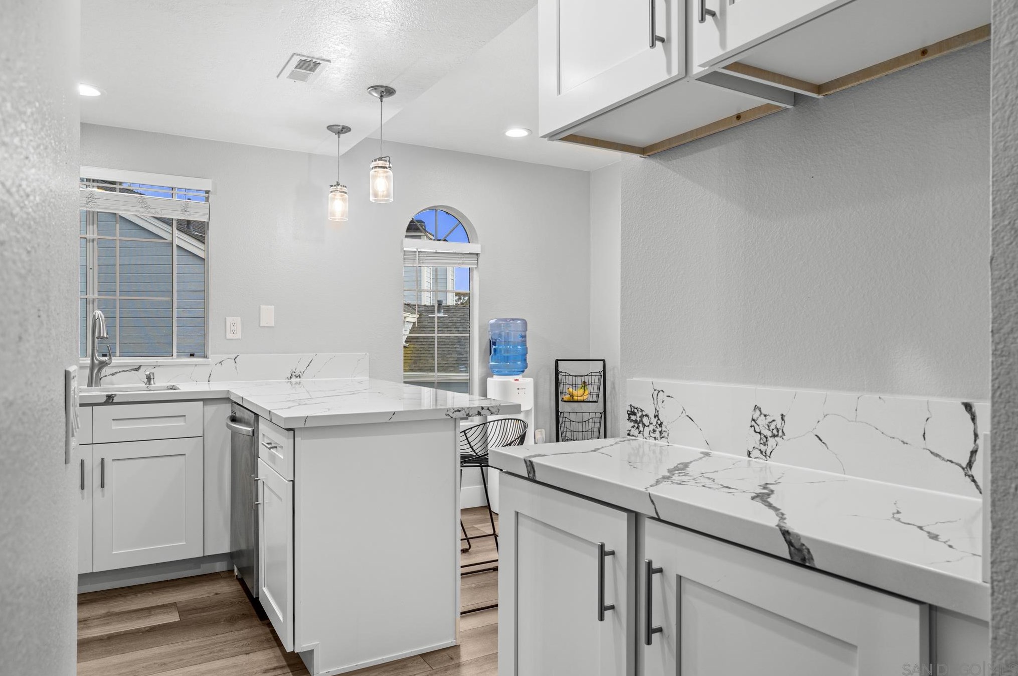 2058 Costa Vista Way, Oceanside CA  92054-6259 exterior
