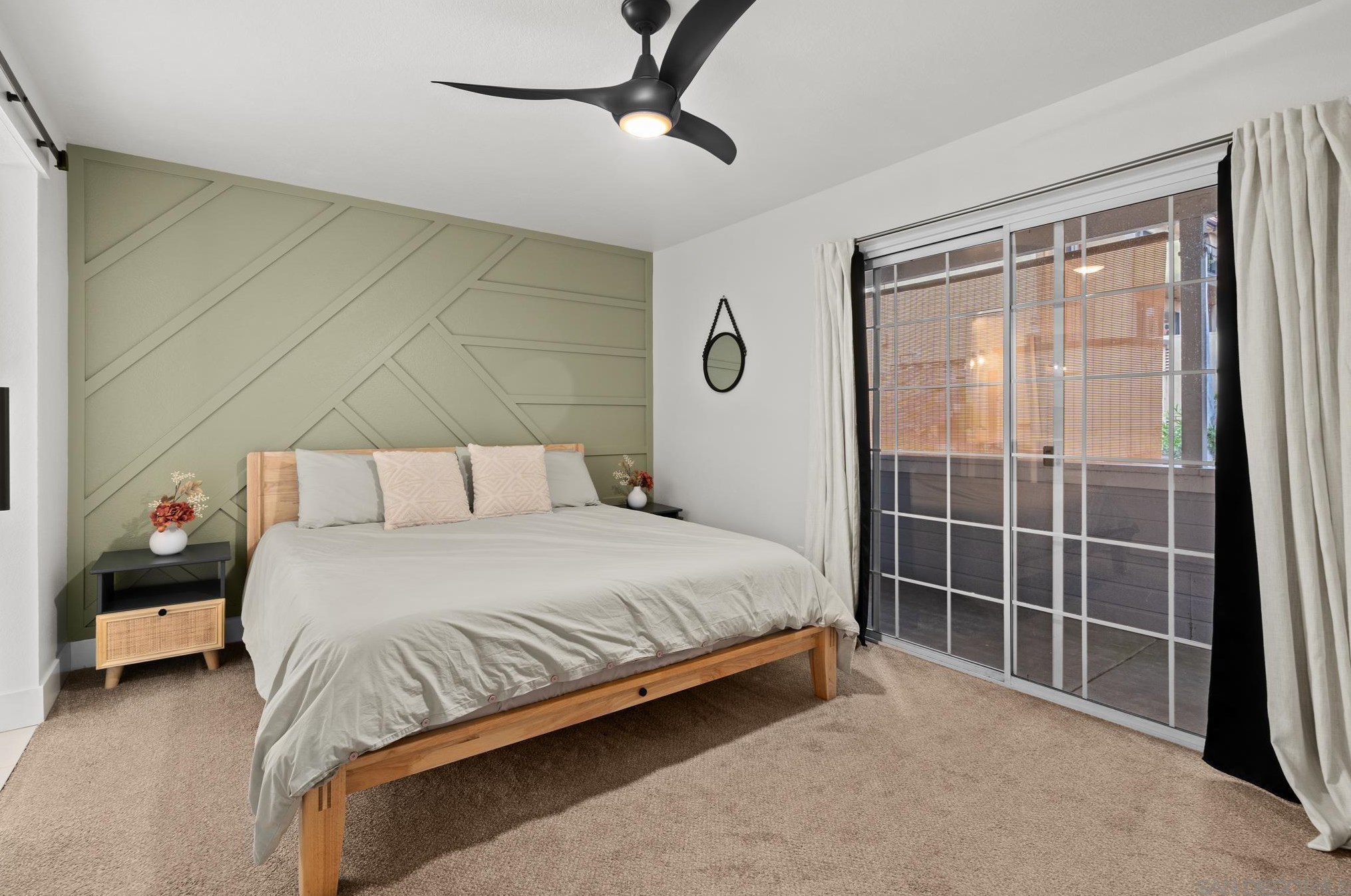 2058 Costa Vista Way, Oceanside CA  92054-6259 exterior