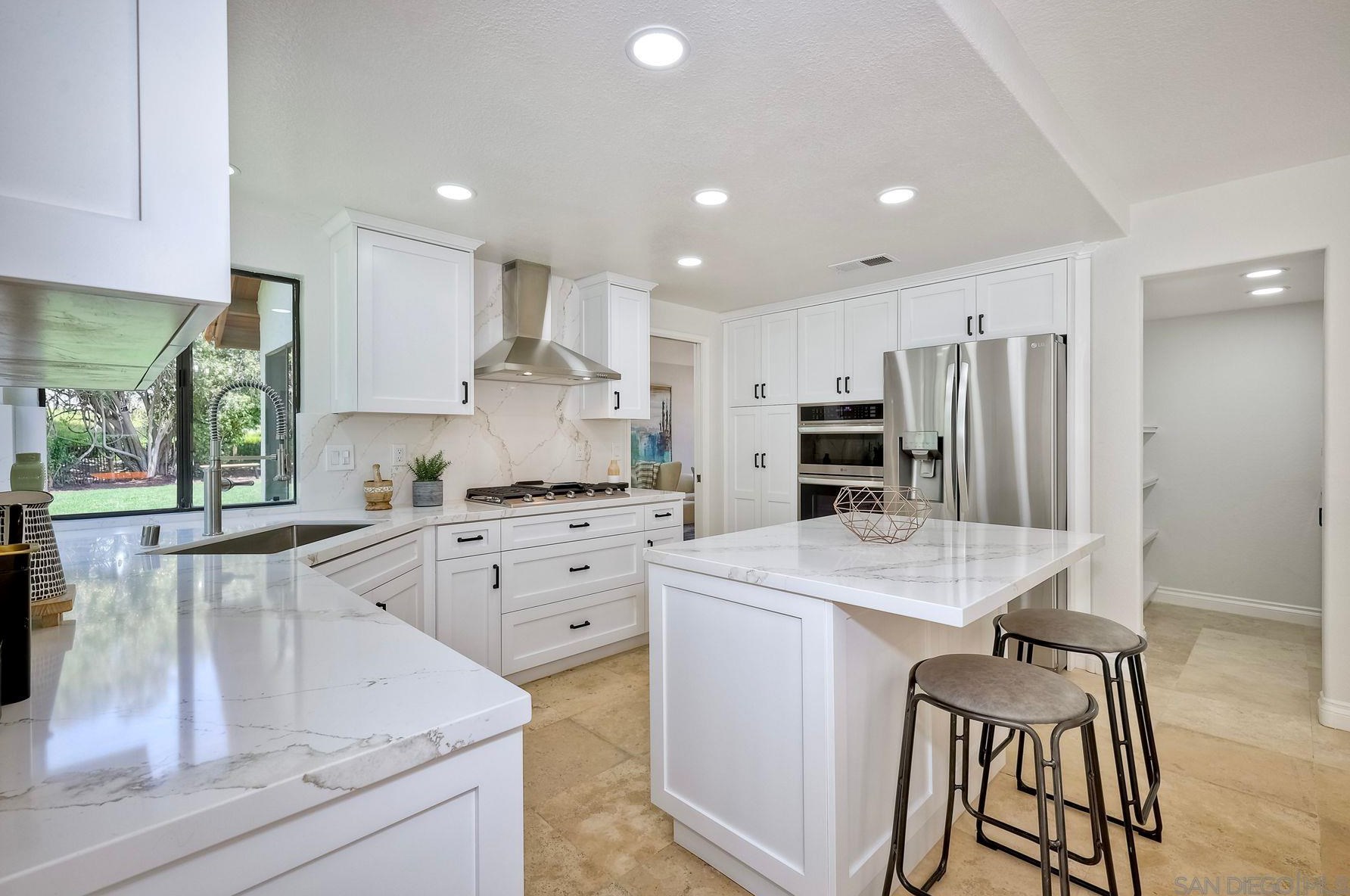 11931 Avenida Consentido, San Diego CA  92128-3244 exterior