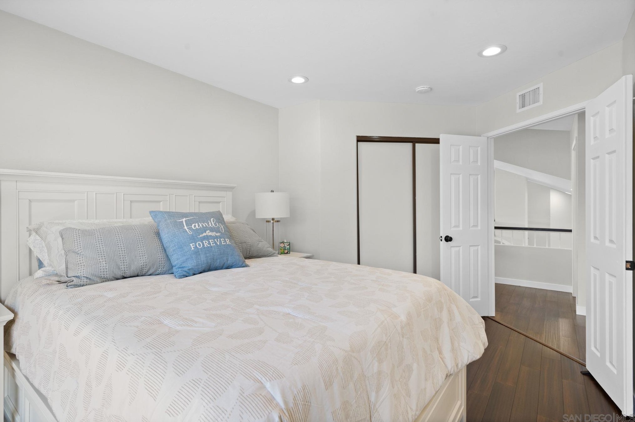 16345 Avenida Nobleza, San Diego CA  92128-3211 exterior