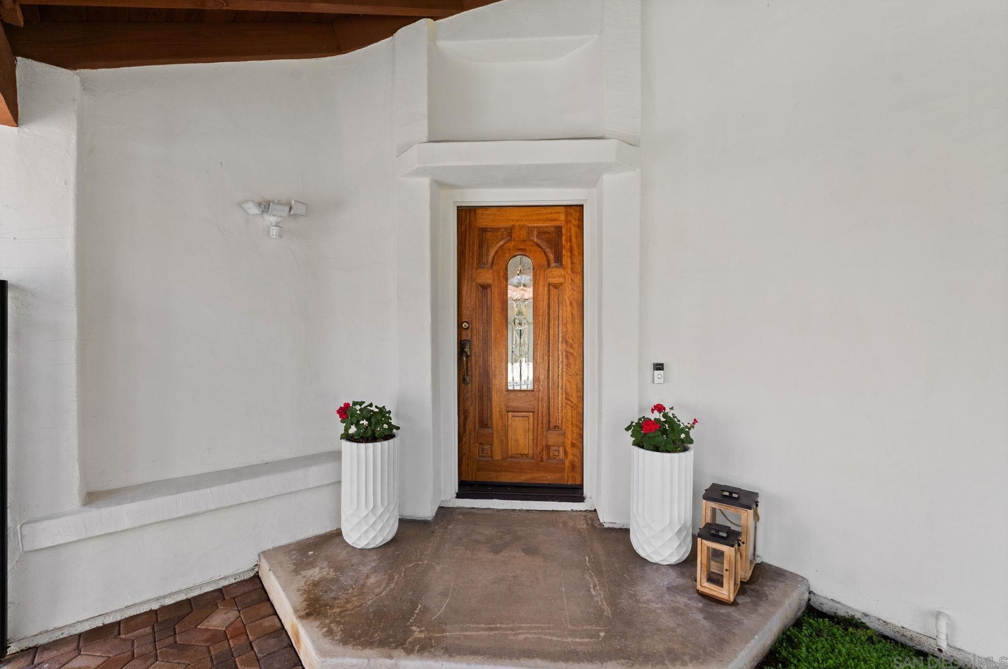 16345 Avenida Nobleza, San Diego CA  92128-3211 exterior