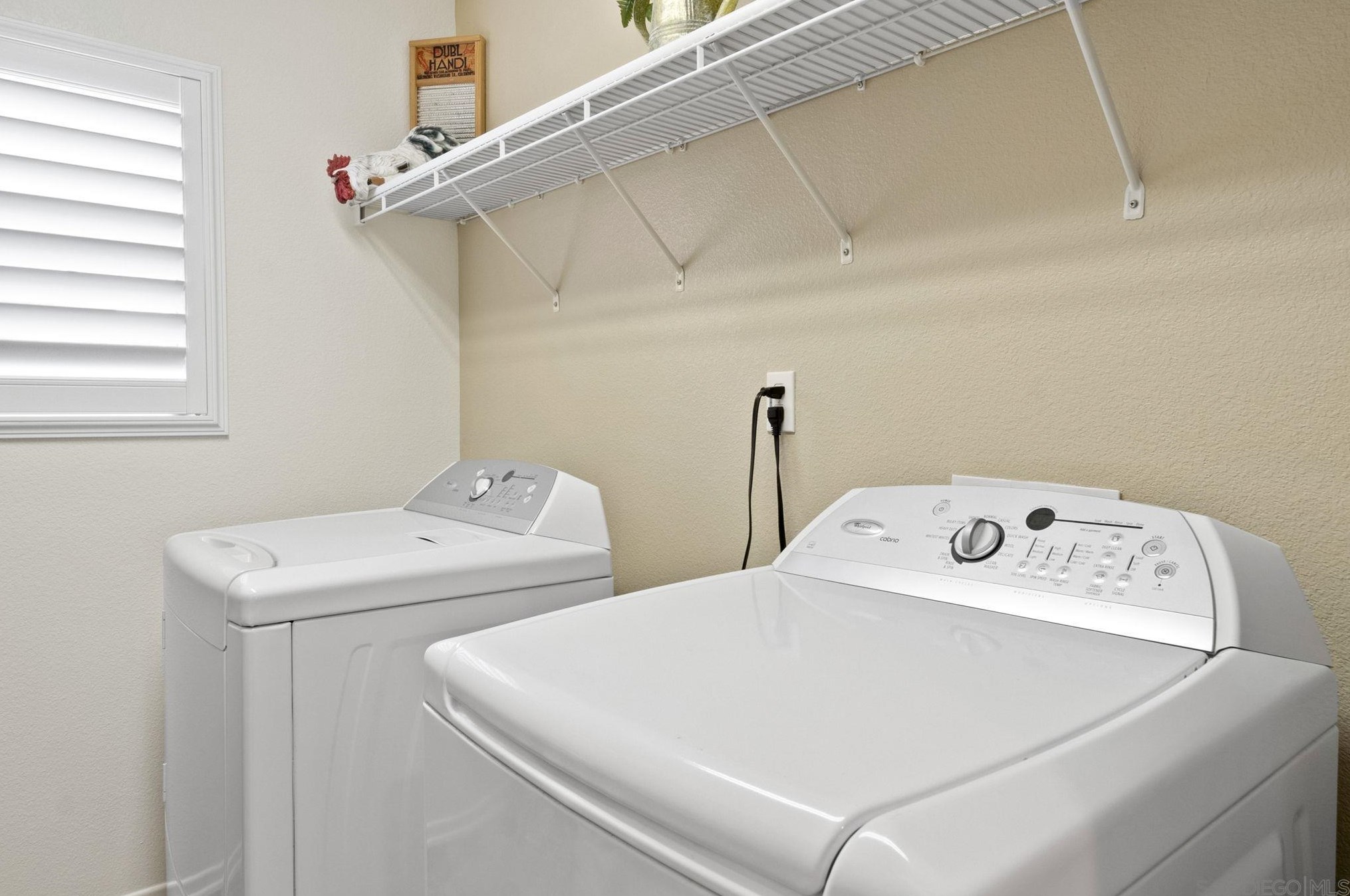 1288 Long View Dr, Chula Vista CA  91915-1661 exterior