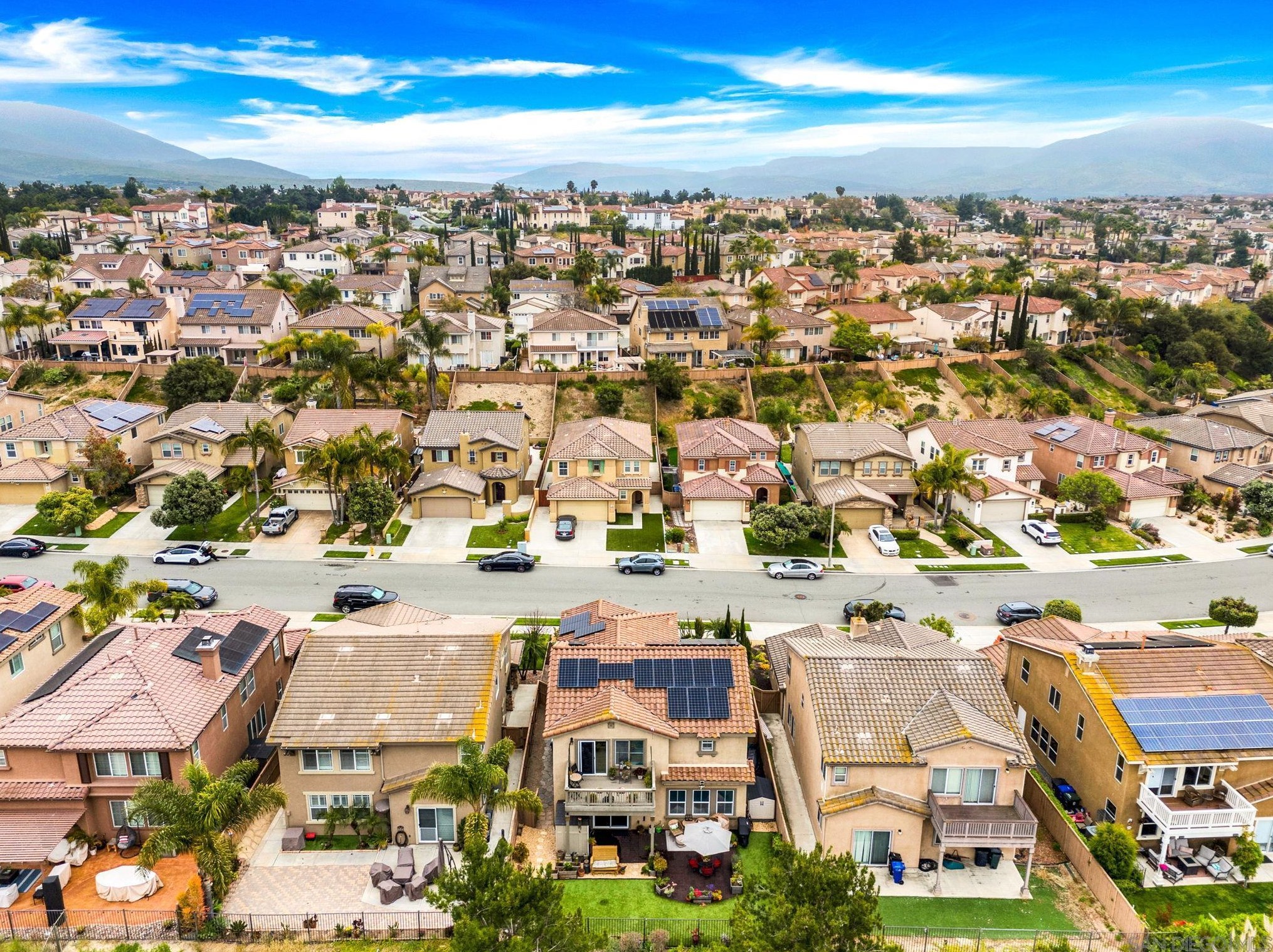 1288 Long View Dr, Chula Vista CA  91915-1661 exterior