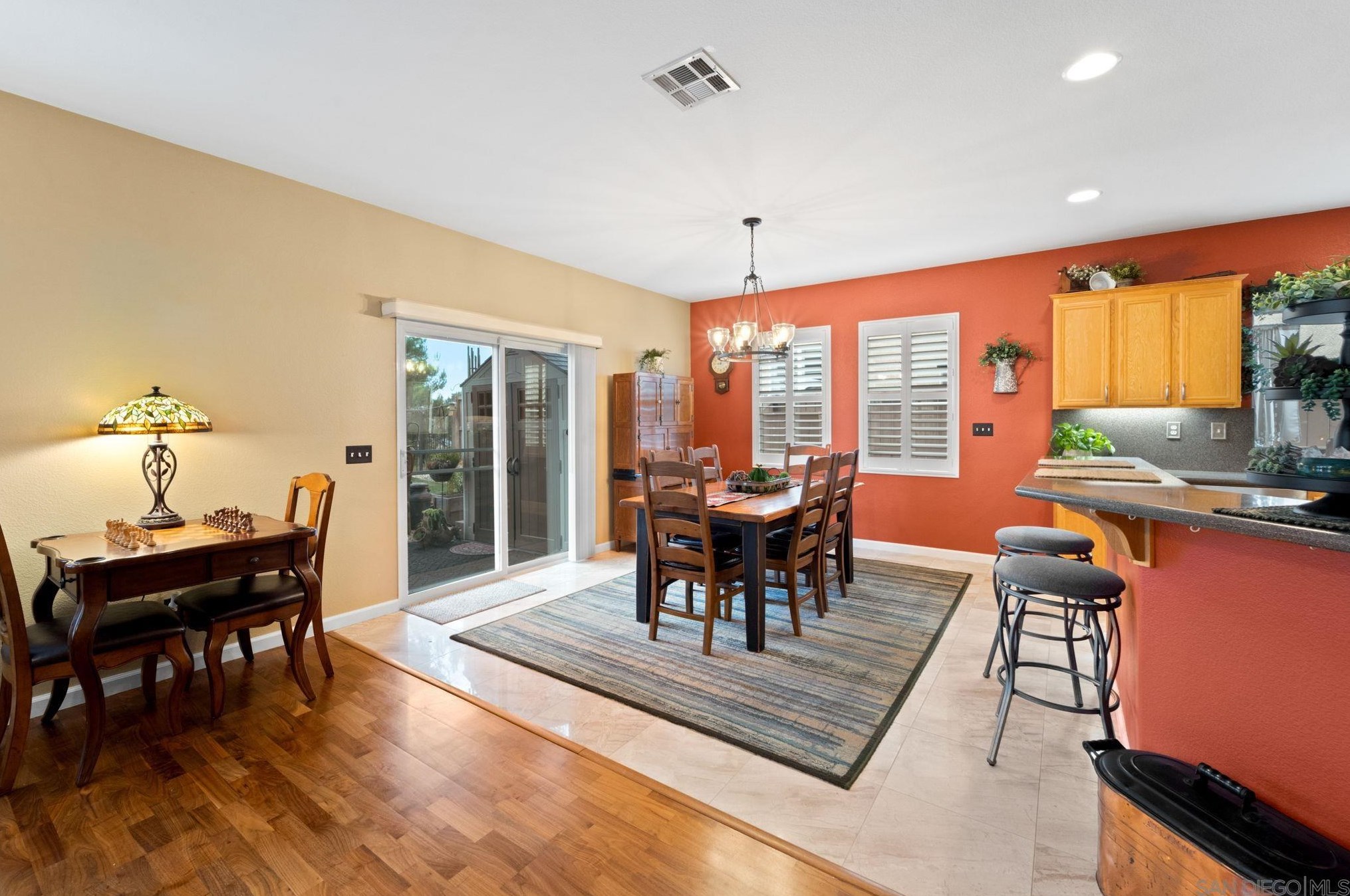 1288 Long View Dr, Chula Vista CA  91915-1661 exterior