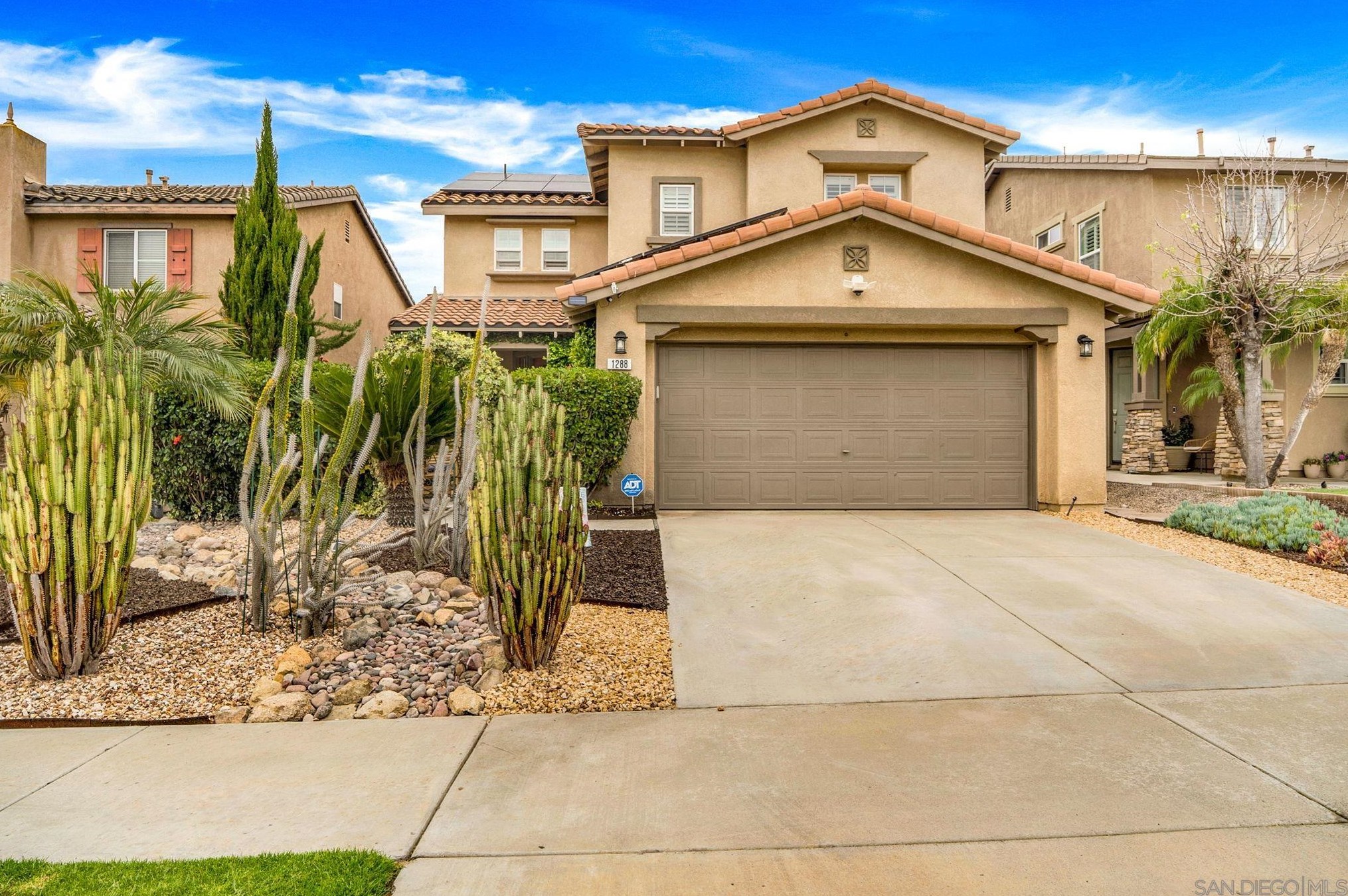 1288 Long View Dr, Chula Vista CA  91915-1661 exterior