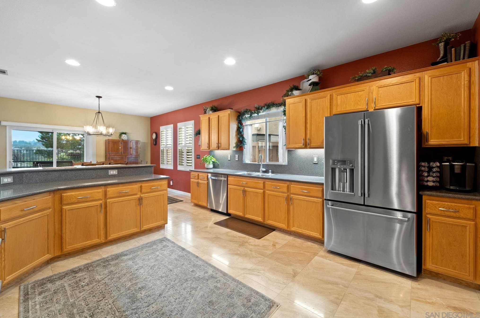 1288 Long View Dr, Chula Vista CA  91915-1661 exterior