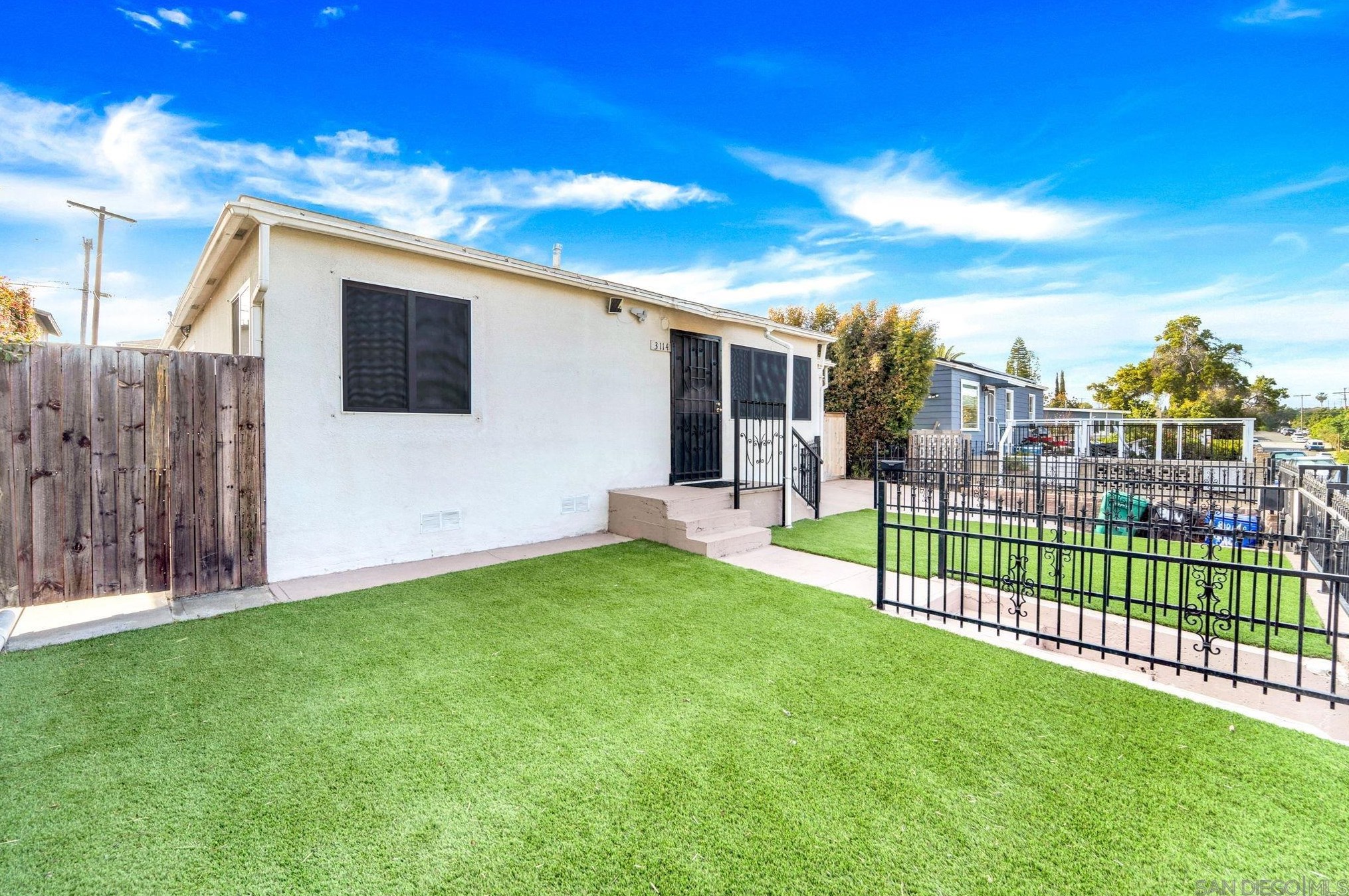 3114 Menlo Ave, San Diego CA  92105-4432 exterior