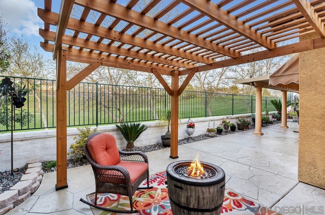 45846 Paseo Gallante, Temecula CA 92592-1253 exterior