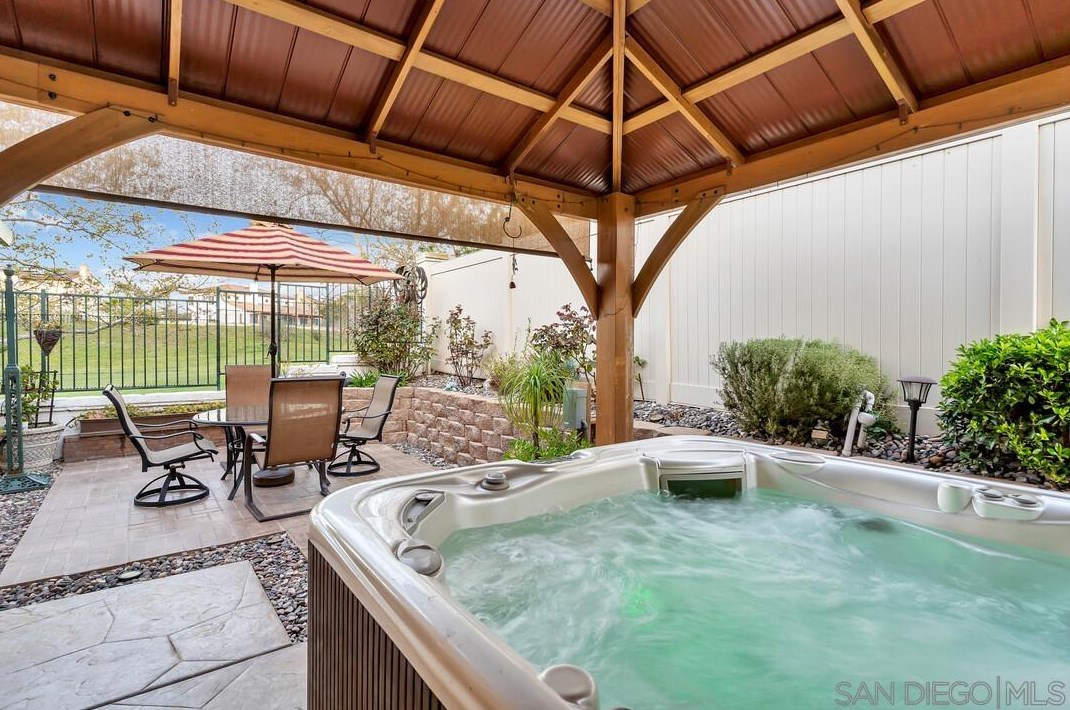 45846 Paseo Gallante, Temecula CA 92592-1253 exterior