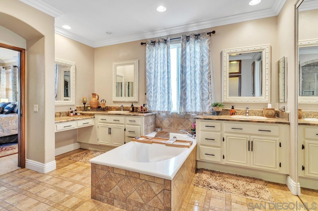 45846 Paseo Gallante, Temecula CA 92592-1253 exterior